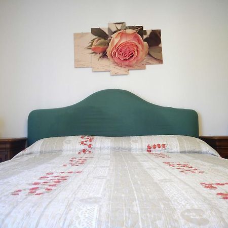 La Casa Dei Fiori - Ospitalita Diffusa アジェーロラ エクステリア 写真