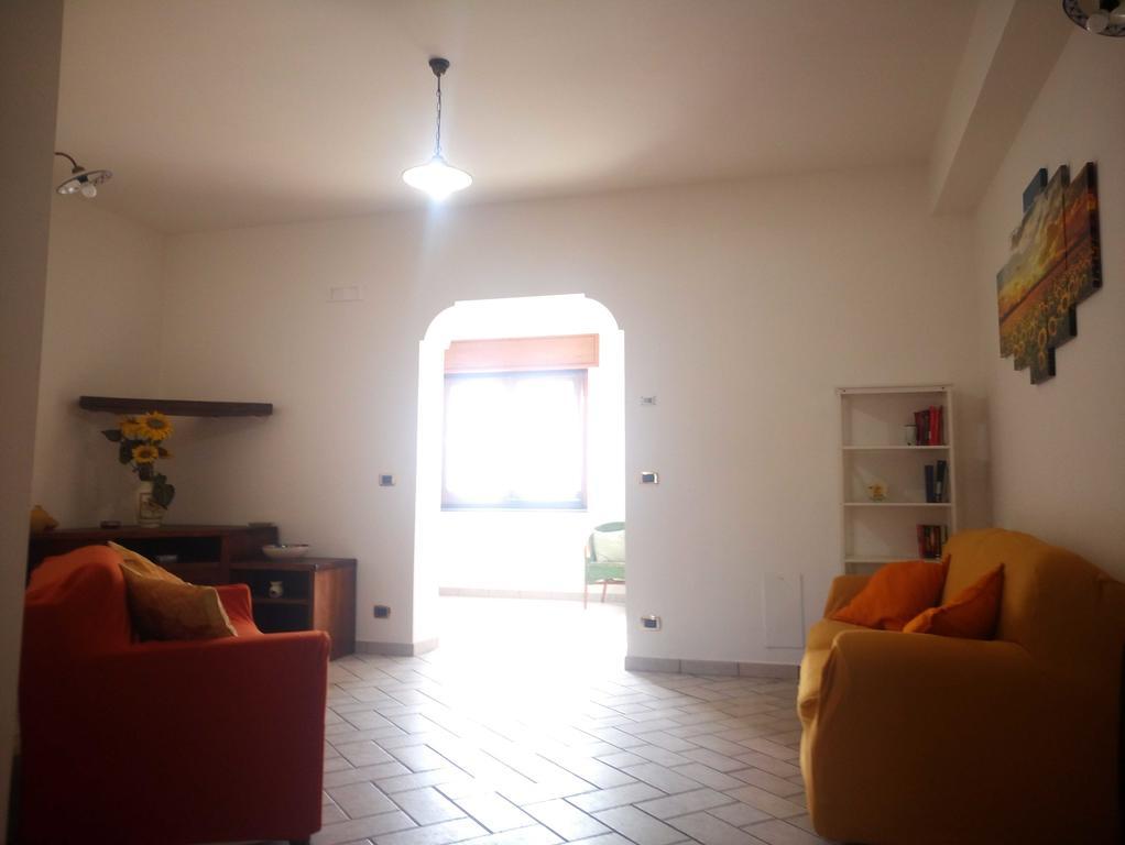 La Casa Dei Fiori - Ospitalita Diffusa アジェーロラ エクステリア 写真