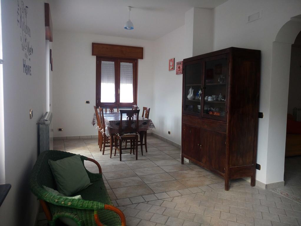 La Casa Dei Fiori - Ospitalita Diffusa アジェーロラ エクステリア 写真